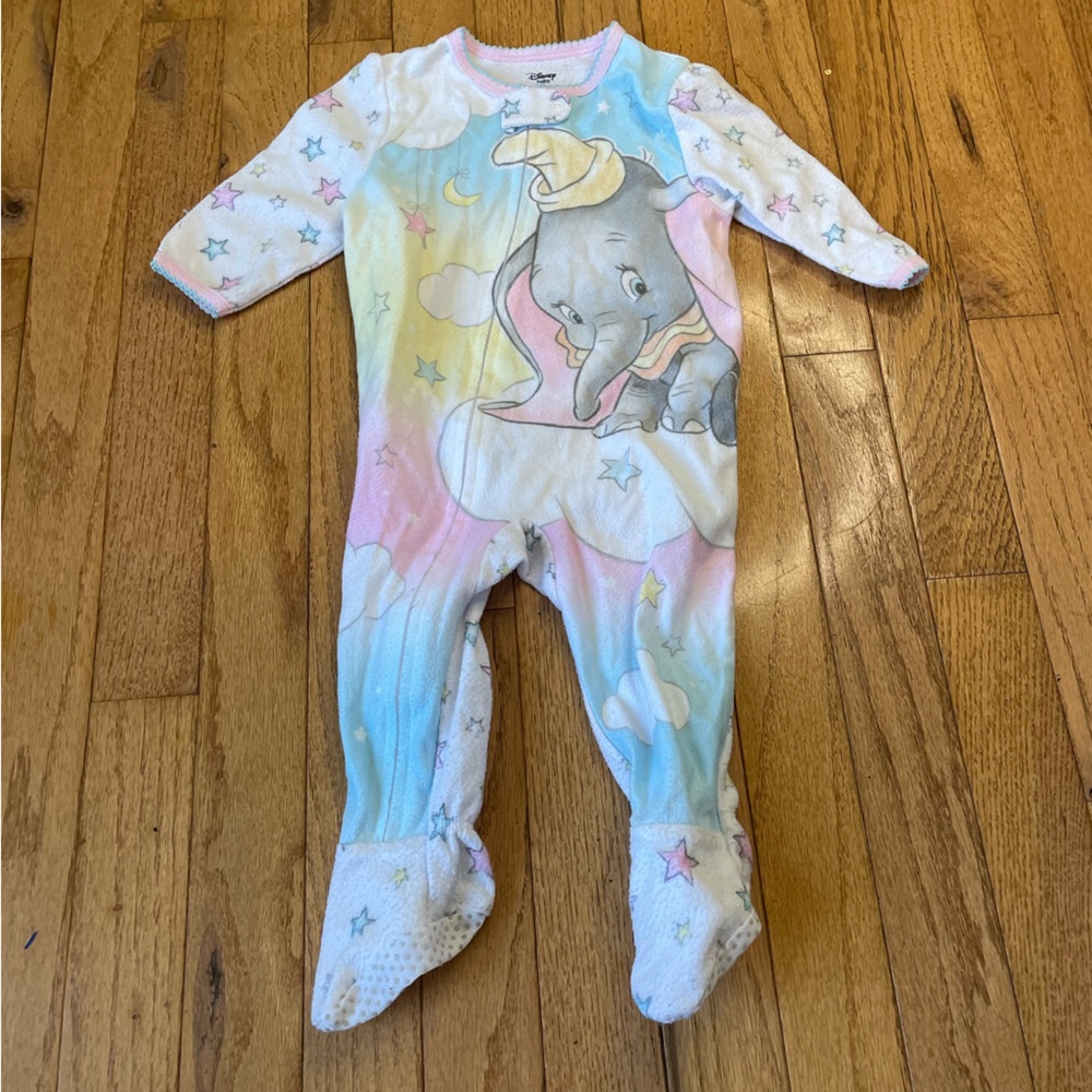 DISNEY BABY DUMBO GRAPHIC ZIP UP FOOTIE PAJAMAS SIZE 9 MONTHS